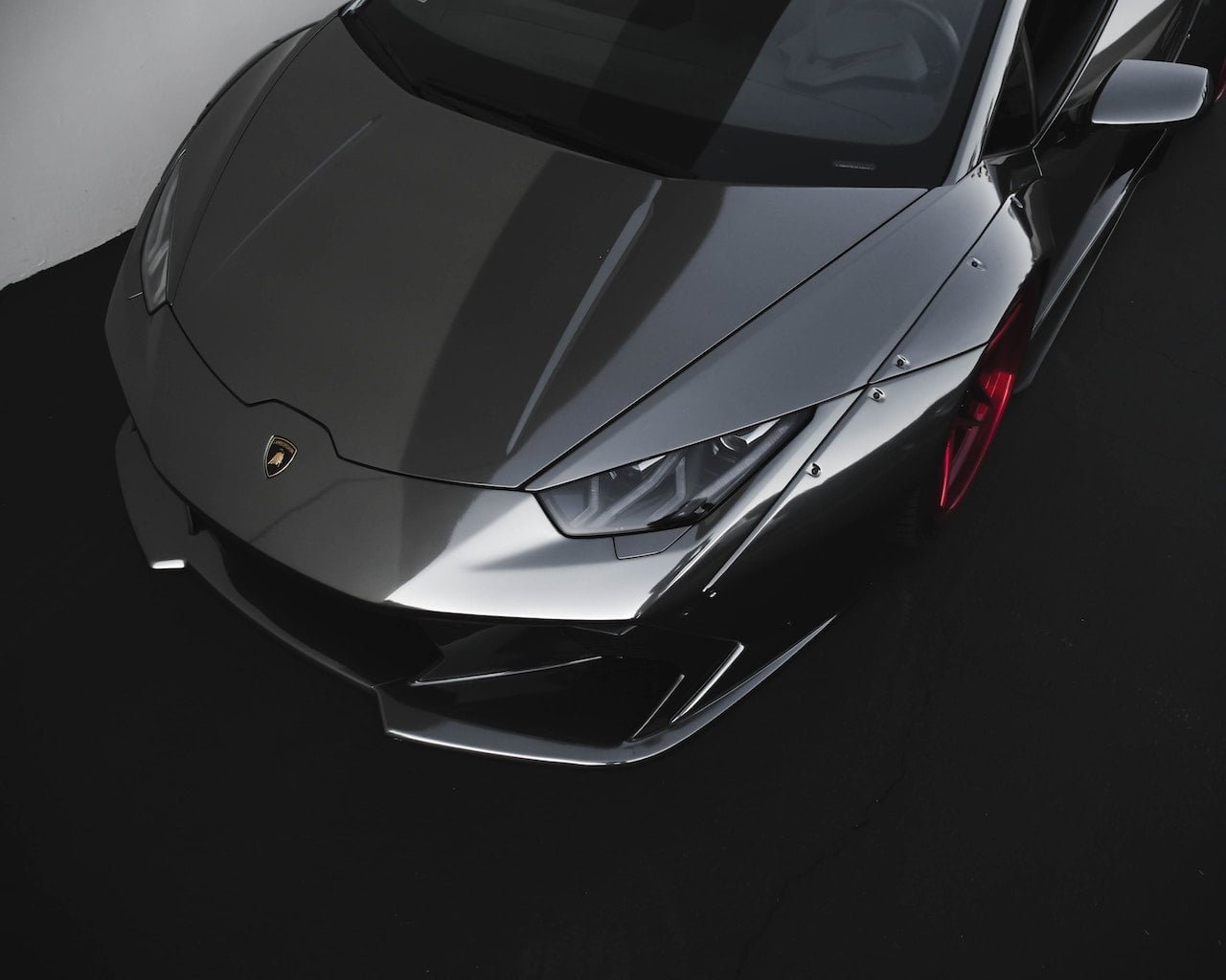 pexels-jay-pizzle-3802512 luxury car rental dubai
