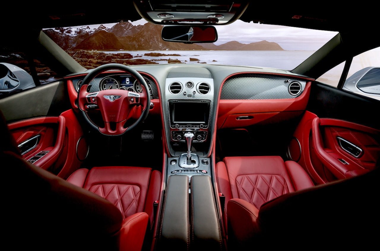 pexels-pixabay-326259 luxury car rental dubai